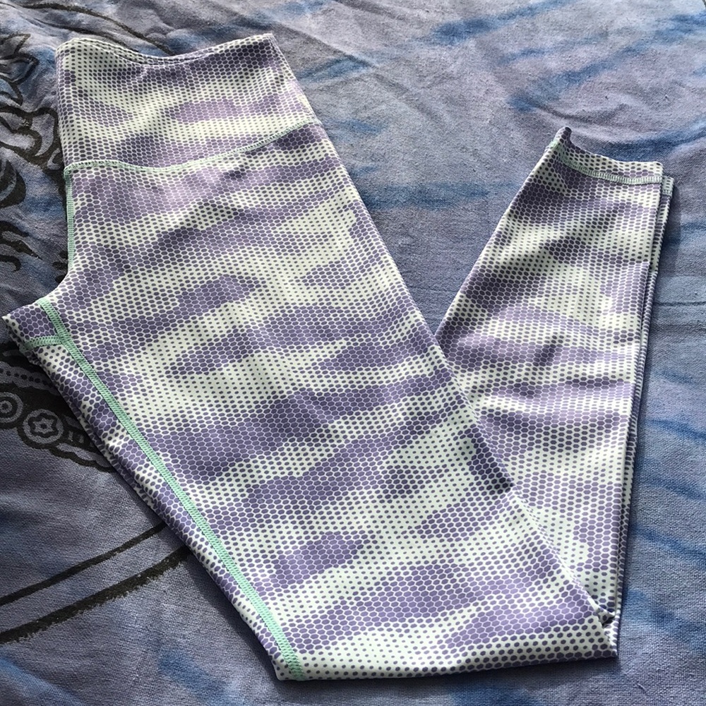 Just live workout leggings.